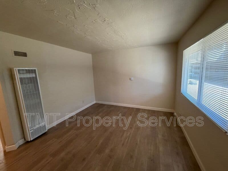 Sacramento Condo: 2530 S St