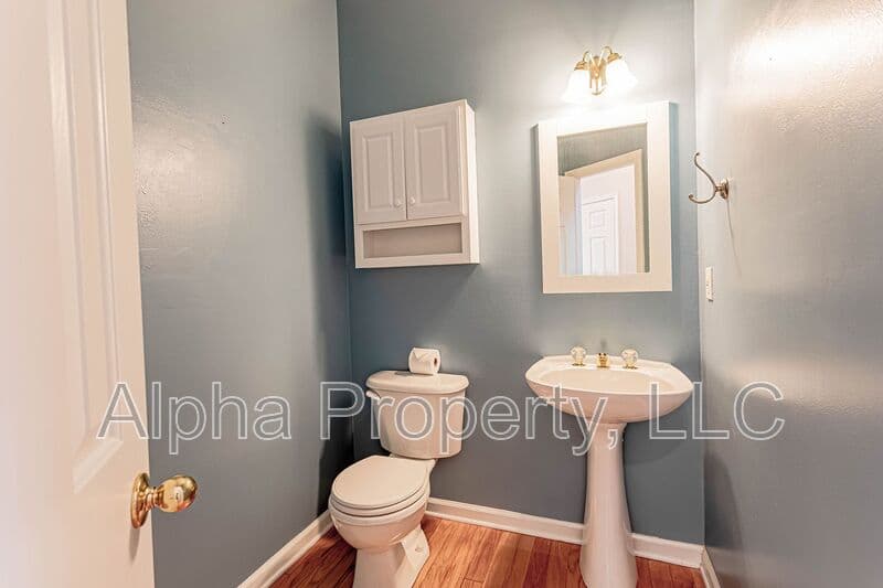 Greenville House: 7 Box Tree Way