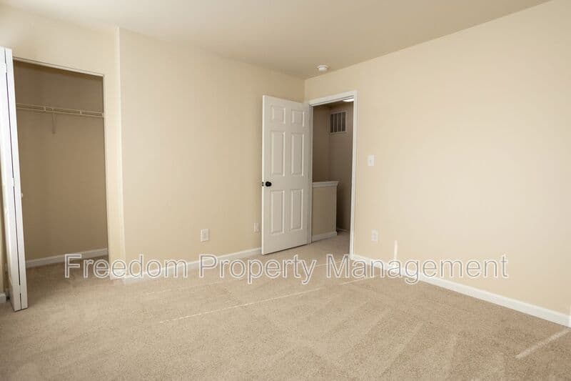 Woodbridge Townhome: 1974 Teasel Ct