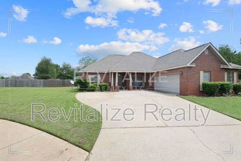 Daphne House: 11070 Courtland Court