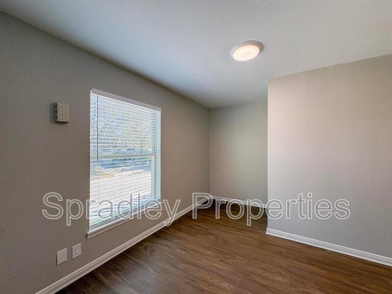 Temple House: 1701A W Ave M