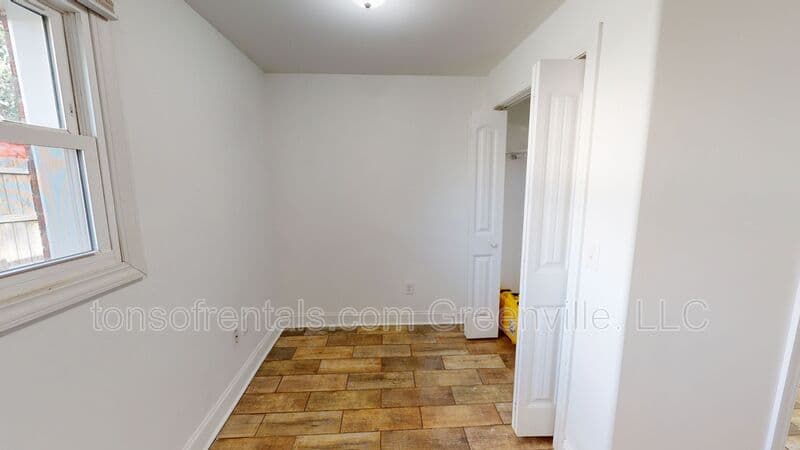 Greenville Condo: 5 G Daniel Ave