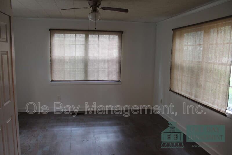 Mobile House: 855 Azalea Rd