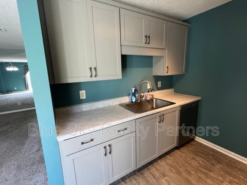 Knoxville Condo: 2119 Silverbrook Dr