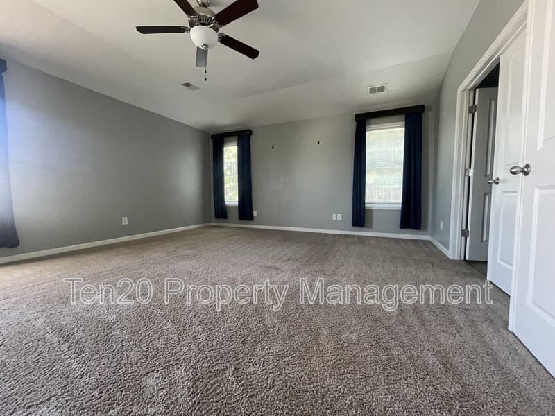 Columbus House: 4955 Brightstar Lane