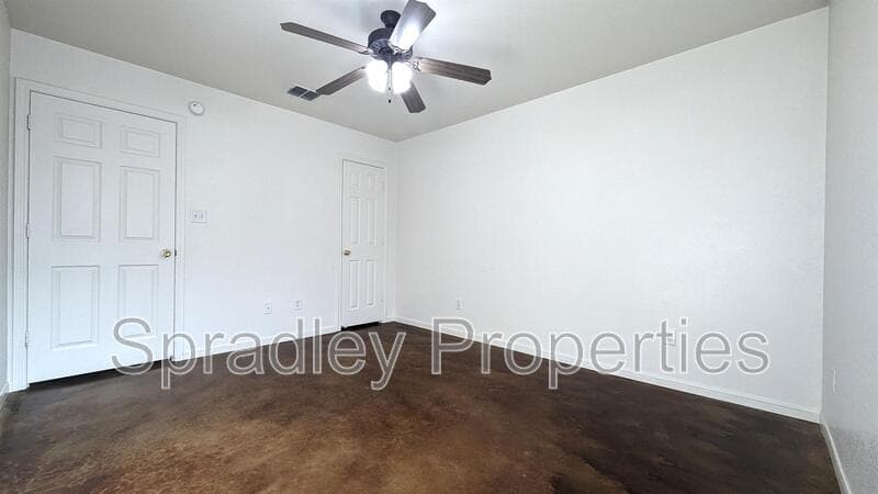 Killeen Condo: 5708A Luxor Dr