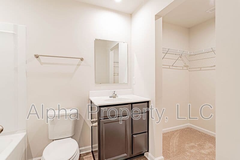 Simpsonville Townhome: 301 Parkridge Way