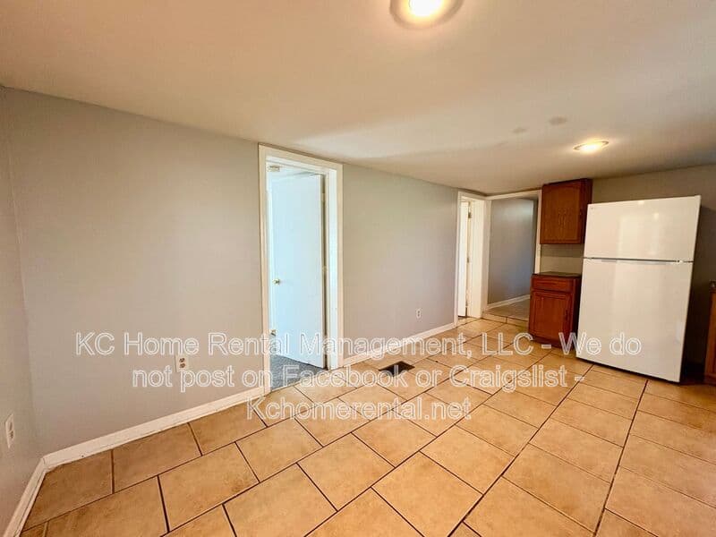 Kansas City House: 2817 West 41st Avenue