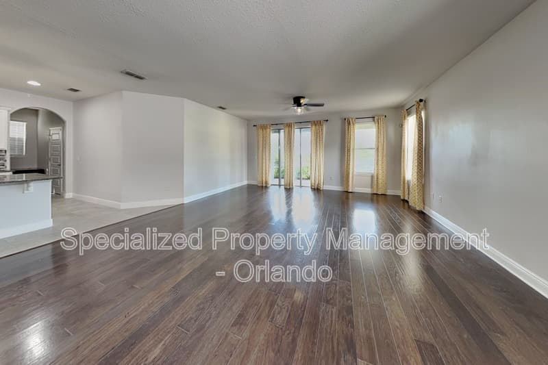 Winter Garden Townhome: 15543 Waterleigh Cove Dr