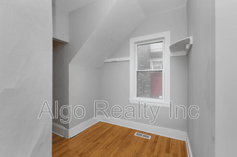 Minneapolis Condo: 3449 Snelling Avenue - Unit 3451