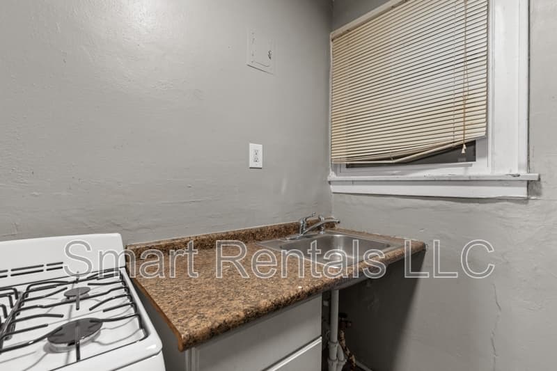 St. Louis Condo: 5618 South Grand Boulevard - 9