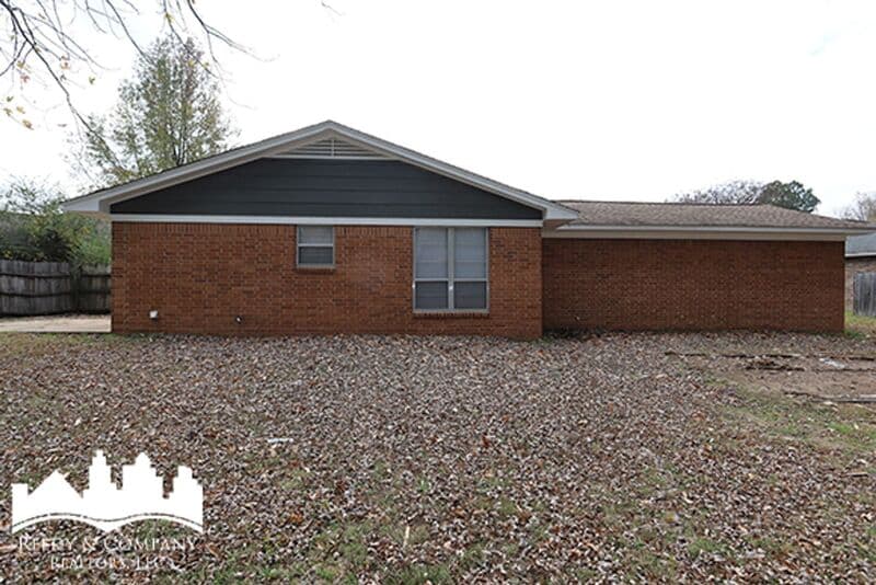 Bartlett House: 3234 Lichen Dr