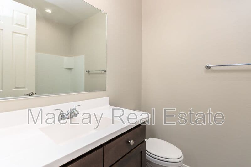 Goodyear House: 15657 W Monroe St