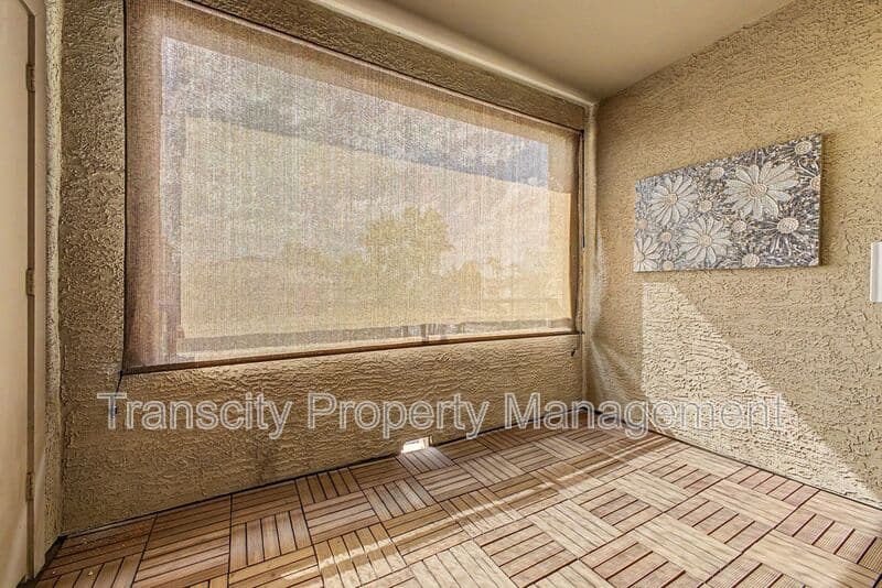 Phoenix House: 5401 E Van Buren St