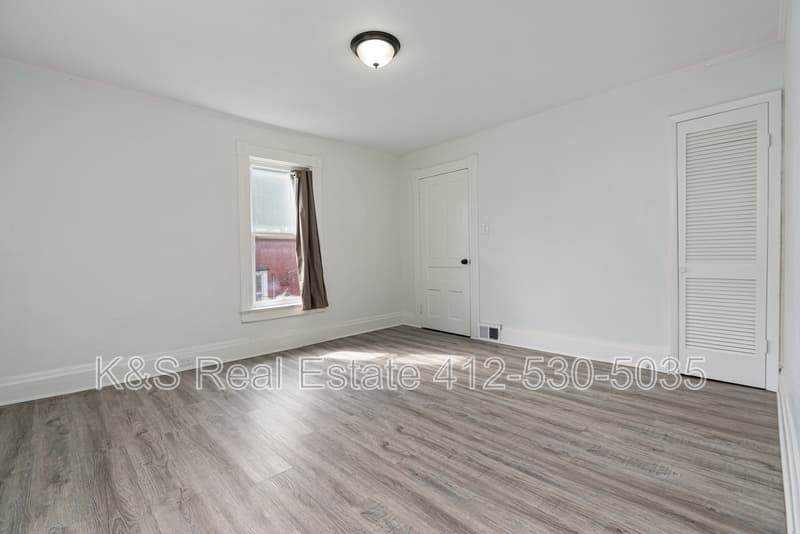 Greensburg House: 79536 Reamer Street