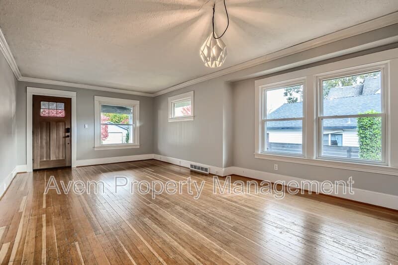Portland House: 4754 N Syracuse, Unit A