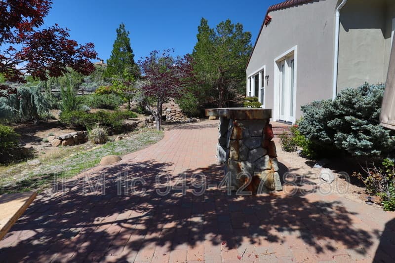 Reno House: 3000 Granite Pointe Dr