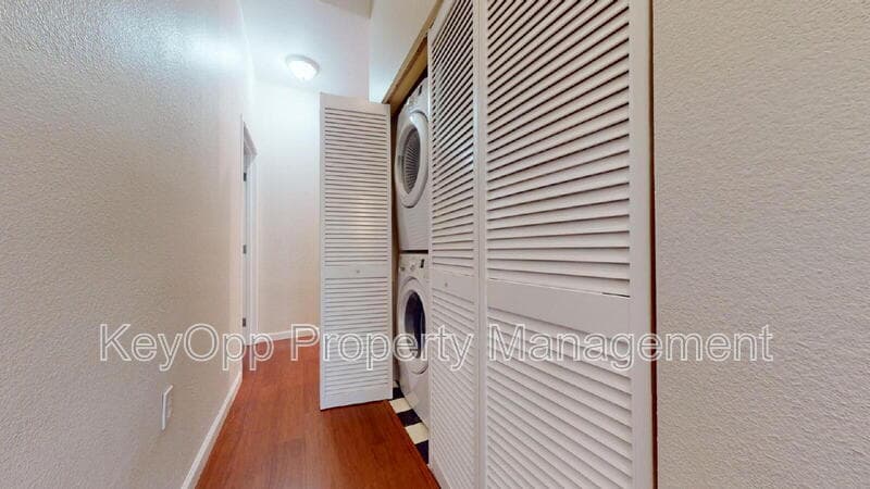 San Francisco Condo: 135 Valencia Street