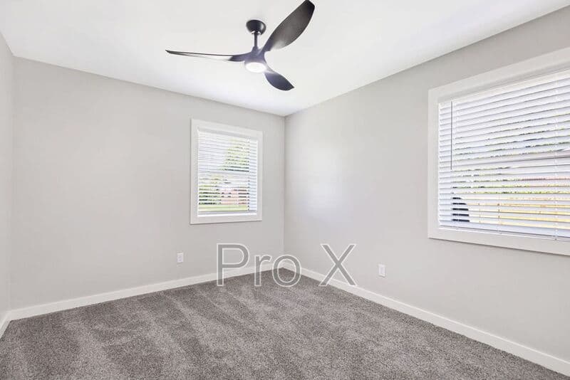 Bentonville House: 809 Carson Drive