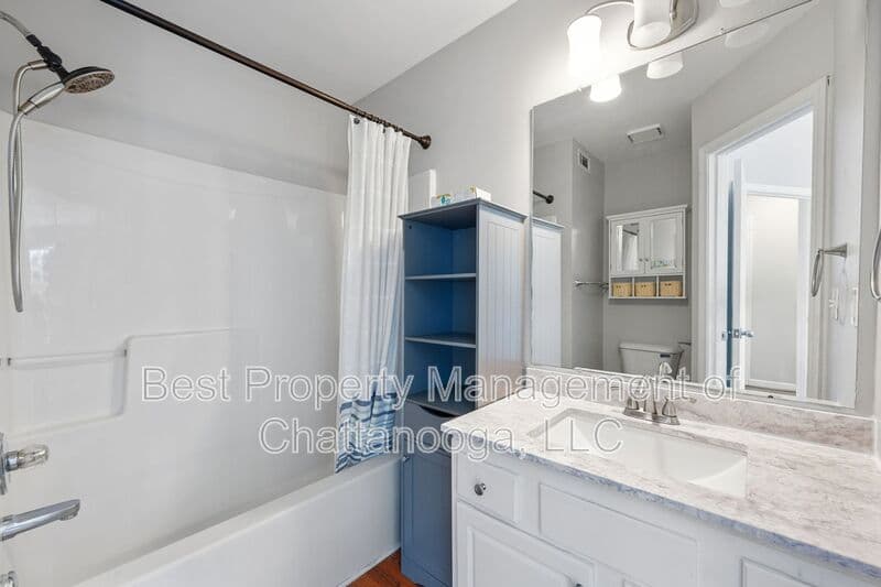 Ooltewah House: 5637 Tucker Rd