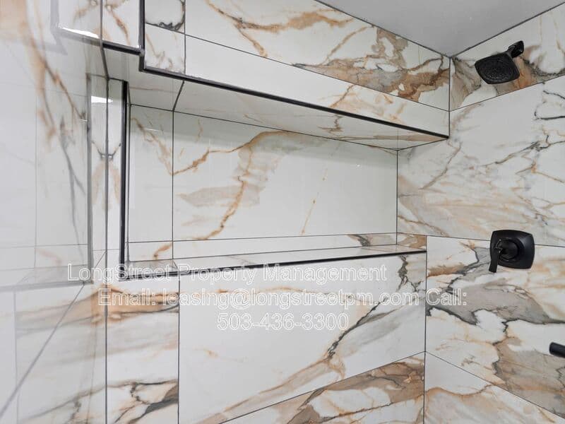 Portland House: 2812 NE Bryant St