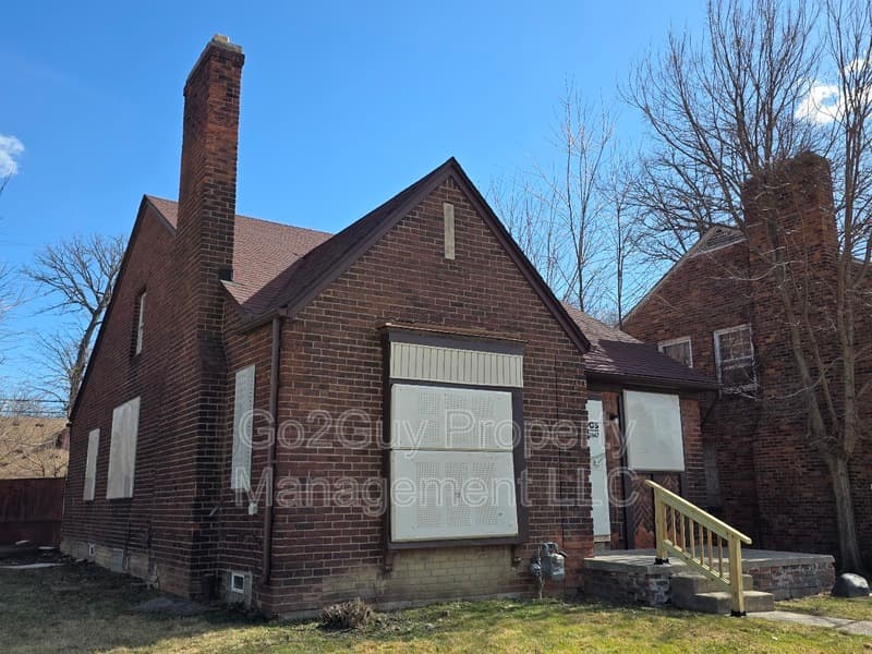 Detroit House: 5234 Berkshire