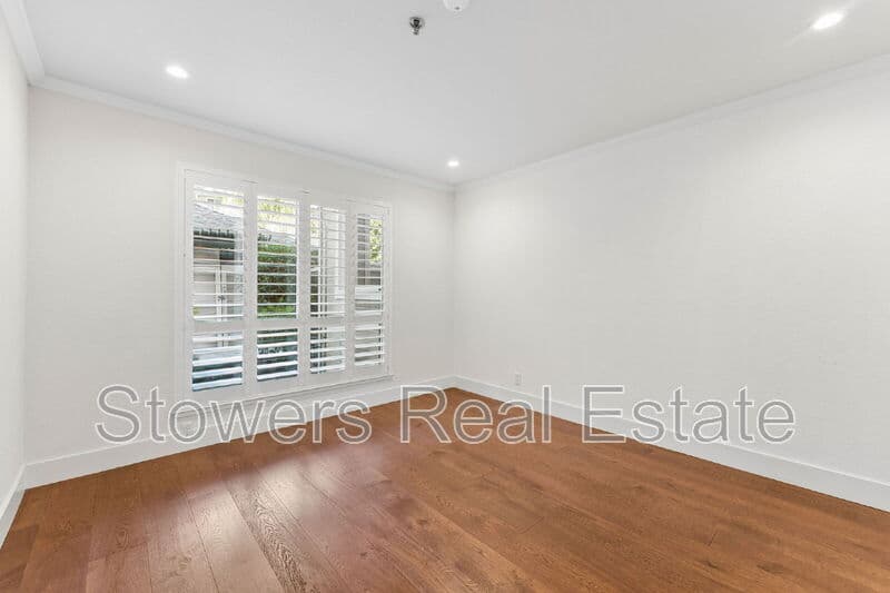 Walnut Creek Condo: 2530 Oak Rd
