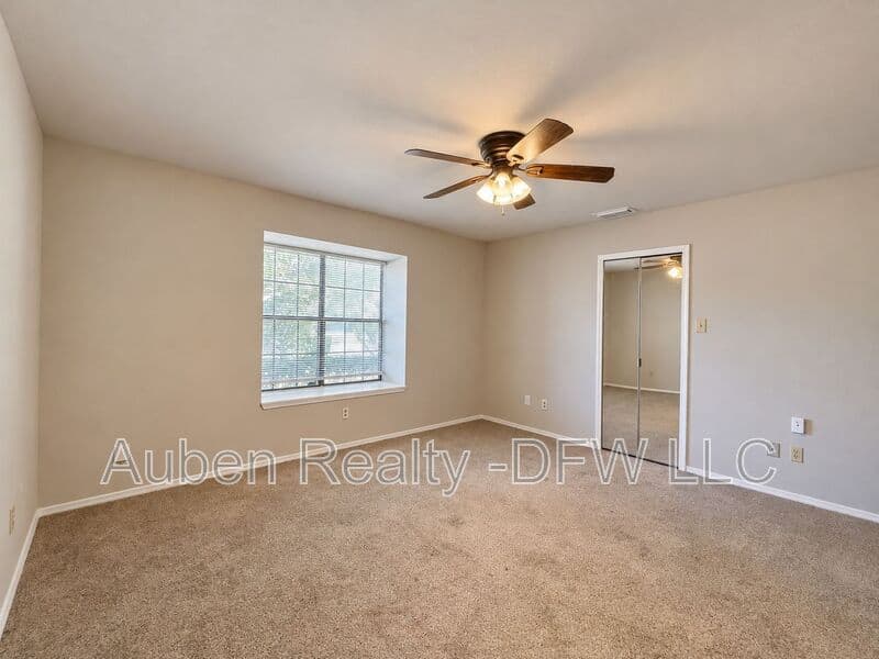 Duncanville House: 1038 Cedar Run Drive