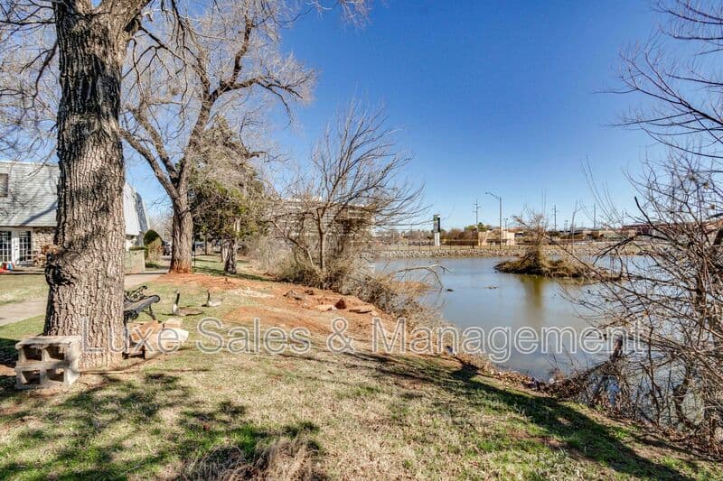 Oklahoma City Condo: 6026 NW Expressway