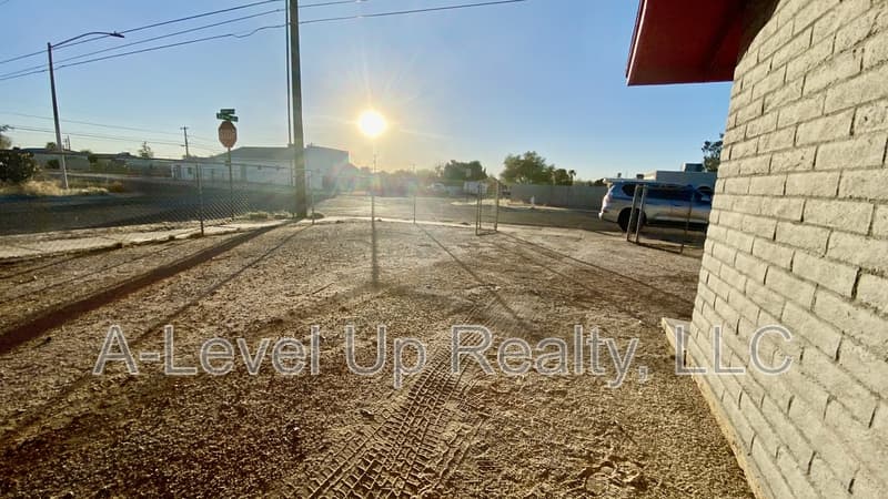 Tucson House: 1101 East 32nd Street