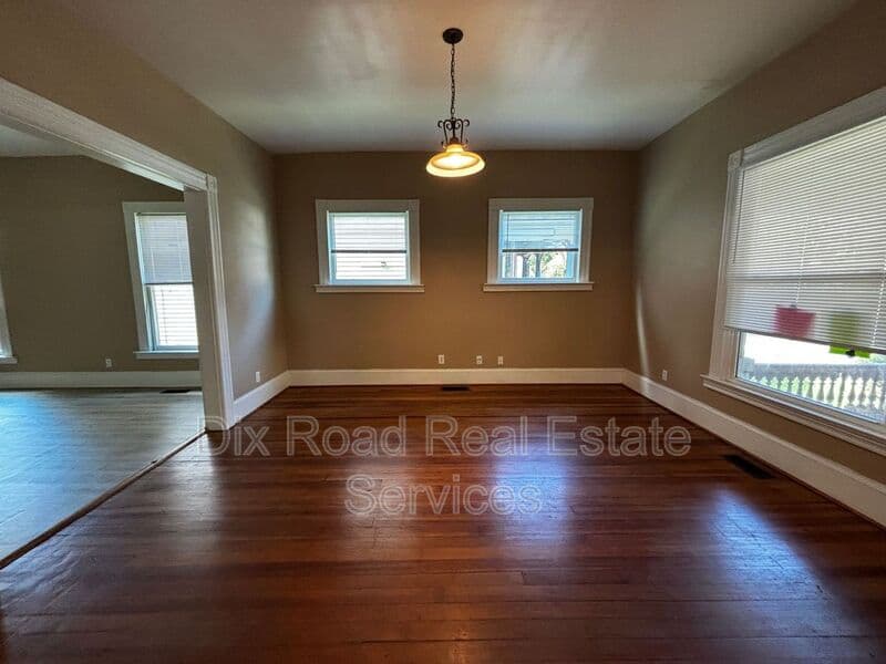 Dayton House: 140 Lexington Avenue