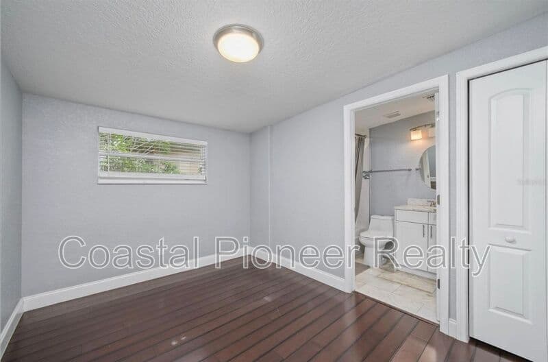 Tampa House: 1520 S Church Ave