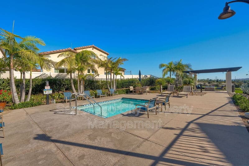 Carlsbad House: 1817 Artemisia Ct