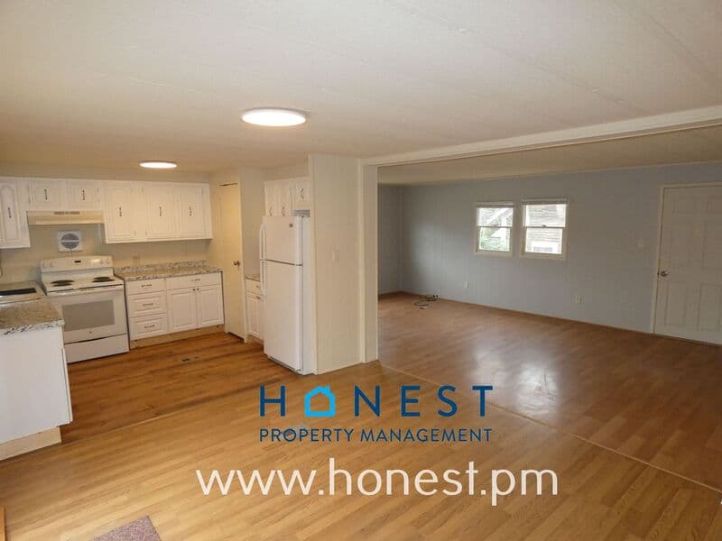 Augusta House: 146 Sewall Street