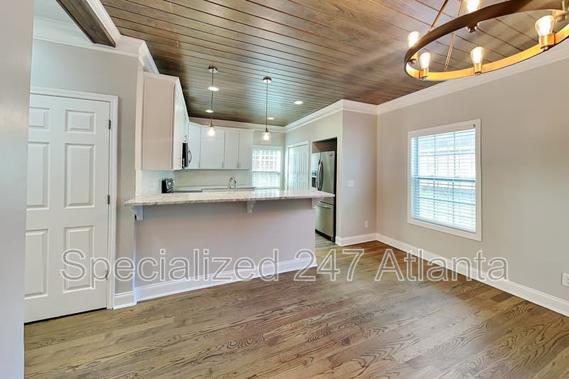 Atlanta House: 54 Hatcher Ave SW
