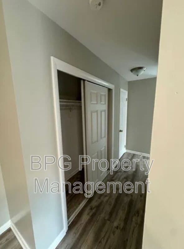 Warrenton Condo: 129 Green St