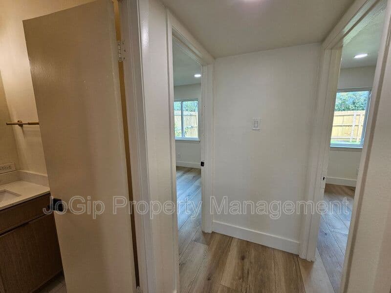 Plano Condo: 1725 R Avenue
