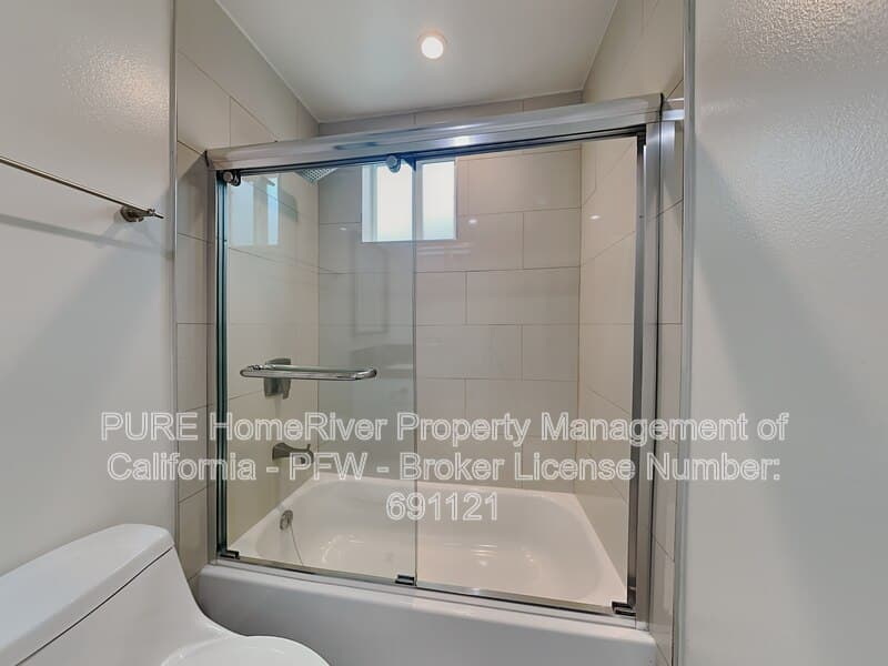 North Hollywood House: 5749.5 Klump Ave