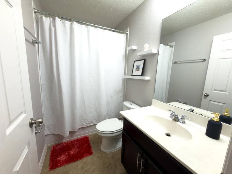 Orlando House: 14823 Golden Sunburst Avenue