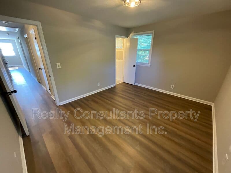 Greensboro House: 1413 Gracewood Dr.