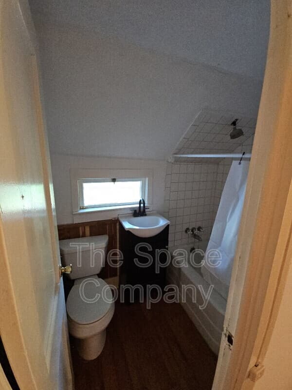 Charleston Condo: 46 1/2 Vanderhorst Street
