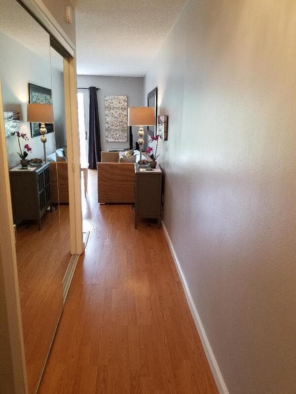 Hilo Condo: 355 Kalanianaole #211