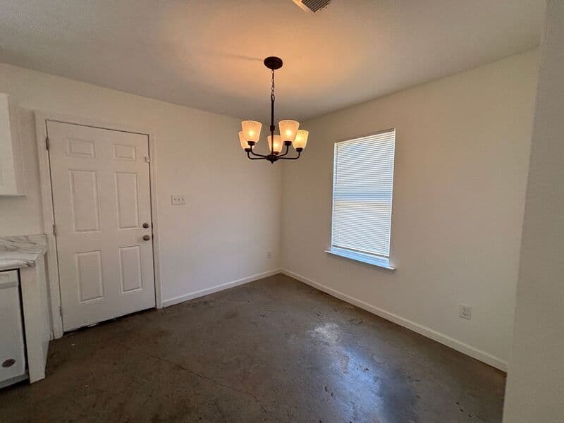 Memphis House: 3848 Ajanders Dr