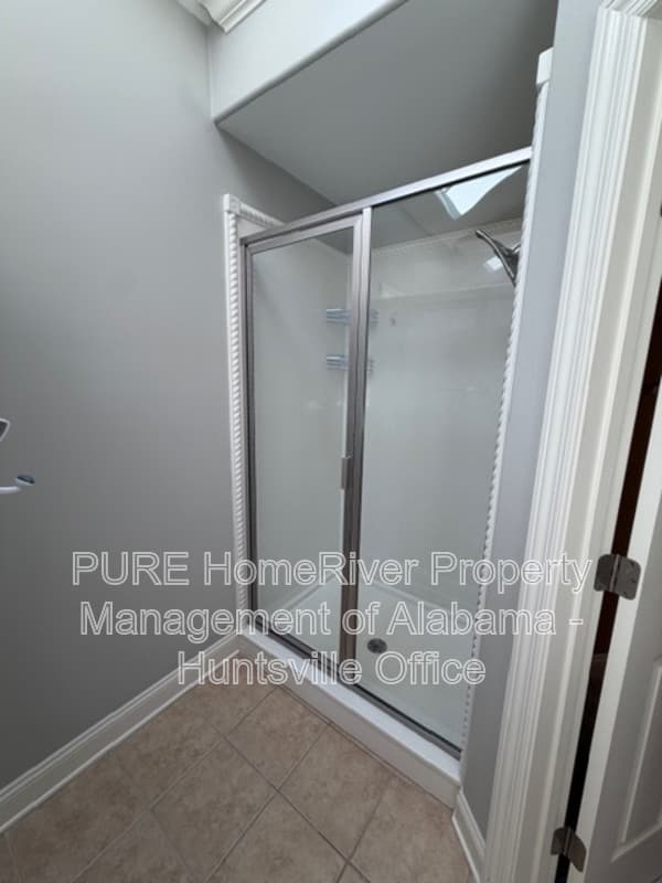 Madison House: 108 Whitworth Court