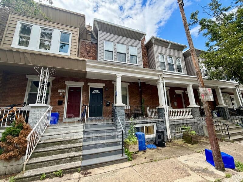 Philadelphia House: 2614 Ingersoll St