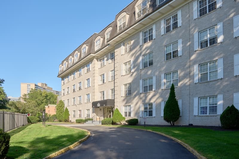East Orange Condo: 394 S Harrison St - 210