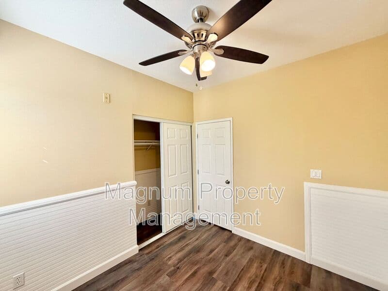 Murrieta House: 35792 Hazelhurst St