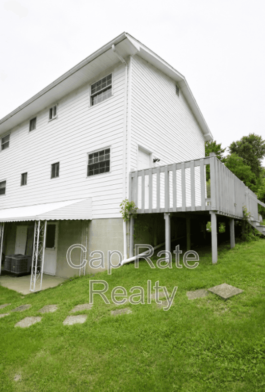 Columbus House: 1226 Parkview Dr