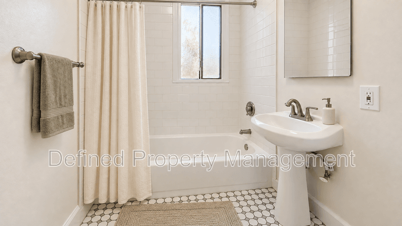 Los Angeles (Koreatown) Condo: 326 S. Normandie Ave.