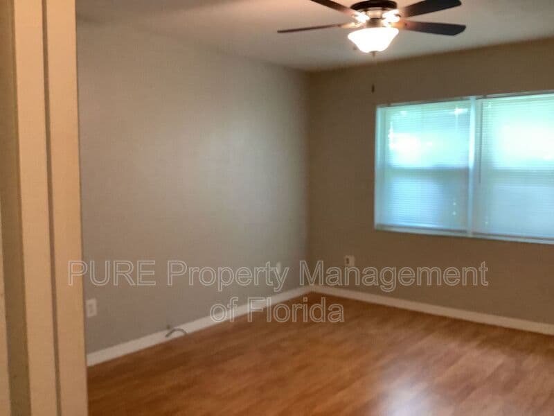 Ocala House: 16 Almond Terrace